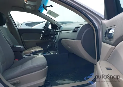 2012 Ford Fusion S из США, поврежденный, VIN 3FAHP0GA3CR440804